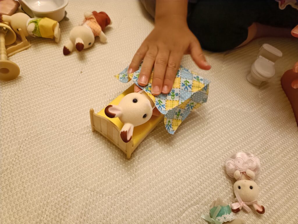 赤い屋根の大きなお家 デラックスセット -屋根裏はひみつのお部屋-　ベッド